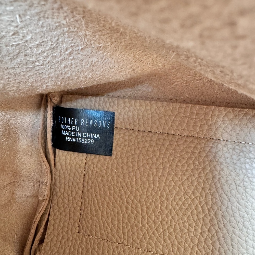 8 Other Reason Tan Vegan Leather Slouchy Bag - Picture 9 of 9